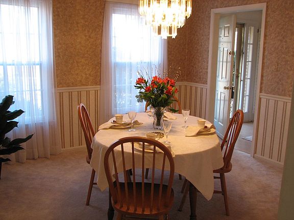 Formal Living & Dining