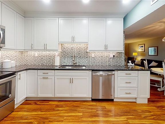 4th image of 1125 W Peppertree Dr APT 306