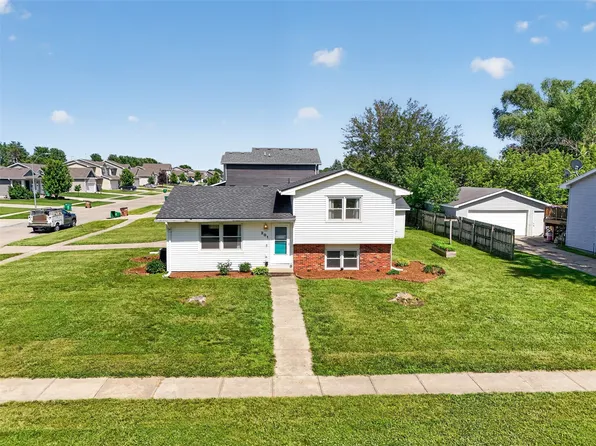 201 22nd Ave SW, Altoona, IA 50009