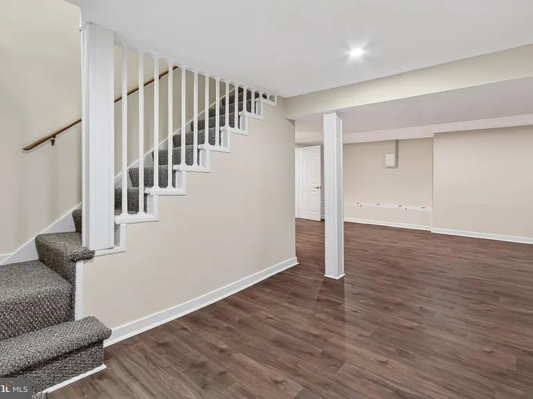 7614 Woodridge Cir — Photo 27