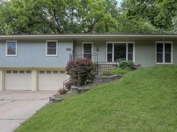 11208 NW Rush Creek Cv, Kansas City, MO 64152