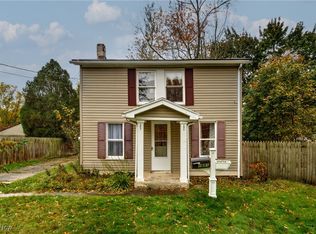 1651 Price Rd, Youngstown, OH 44509