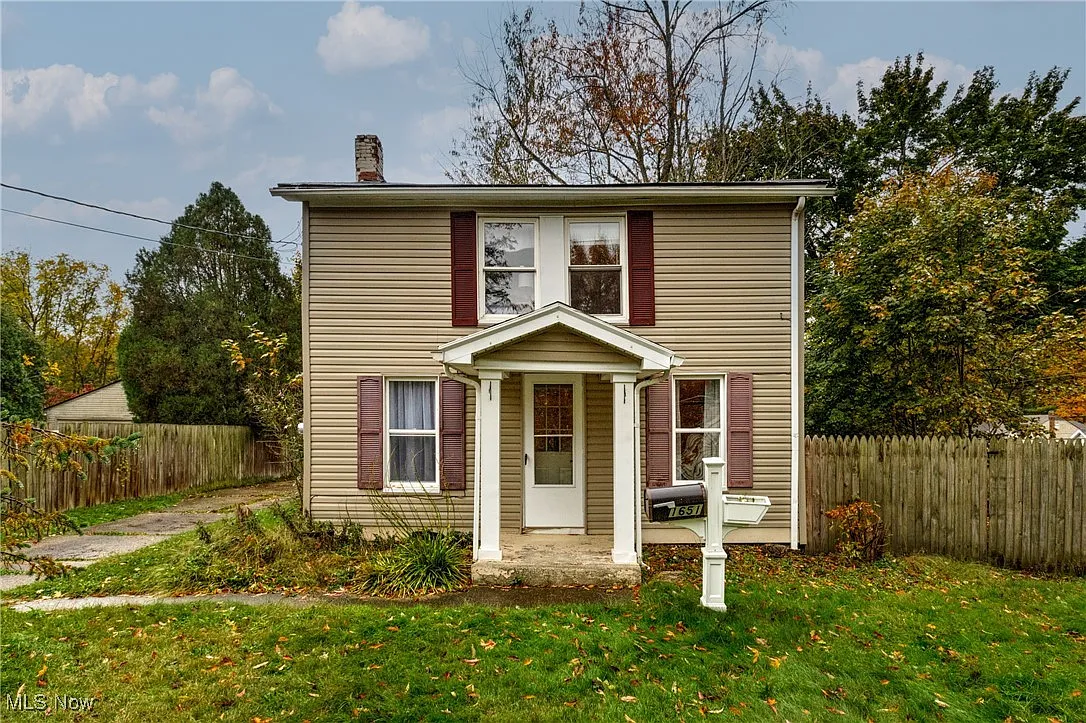 1651 Price Rd photo 1