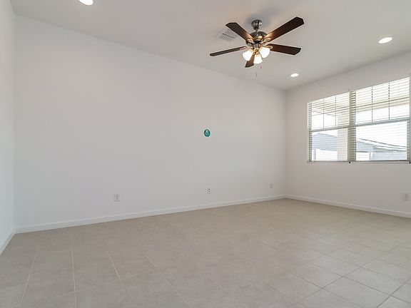 4th image of 11015 W Luxton Ln