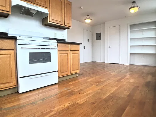 Rented by Highline Residential | media 3