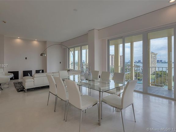4th image of 11113 Biscayne Blvd #Penthouse 7