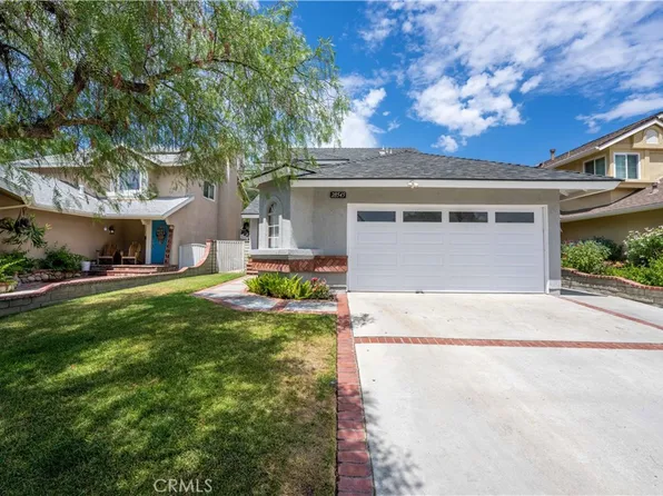 28545 Avocado Pl, Santa Clarita, CA 91390