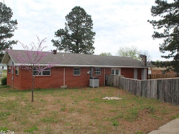 2nd image of 204 Gloria Ave