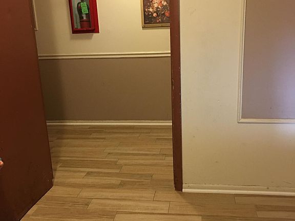 5th image of 555 Deepwoods Dr APT 3L