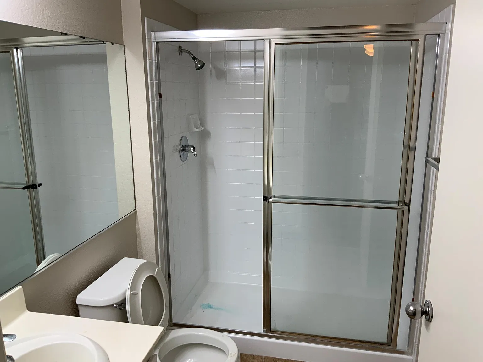 2 bed, 1008 sqft, $1,420 — Photo 3
