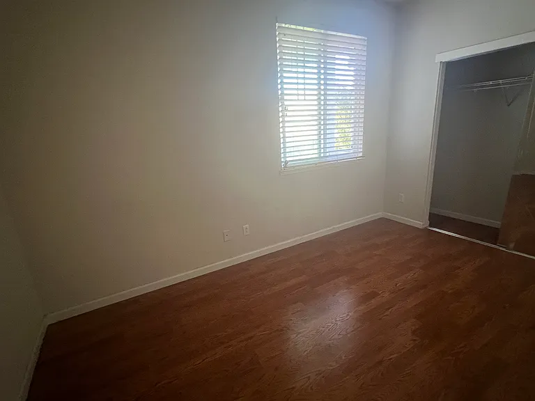 2864 Sandyhills Ln — Photo 11