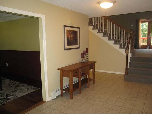 4th image of 5 Jefferson Dr