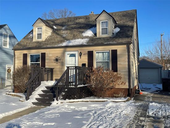 4815 Mildred St, Wayne, MI 48184