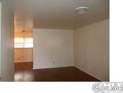 4th image of 112 North Dr