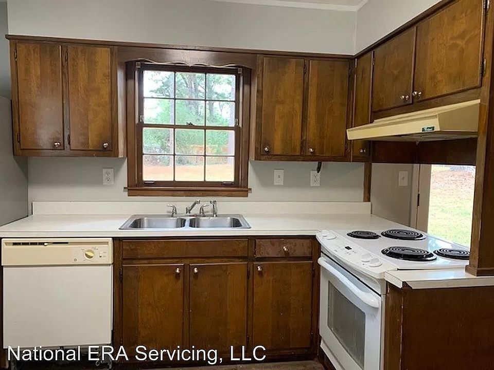2nd image of 6142 Fieldcrest Dr