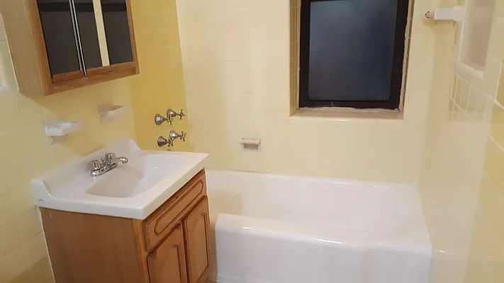 Rented by null | media 14