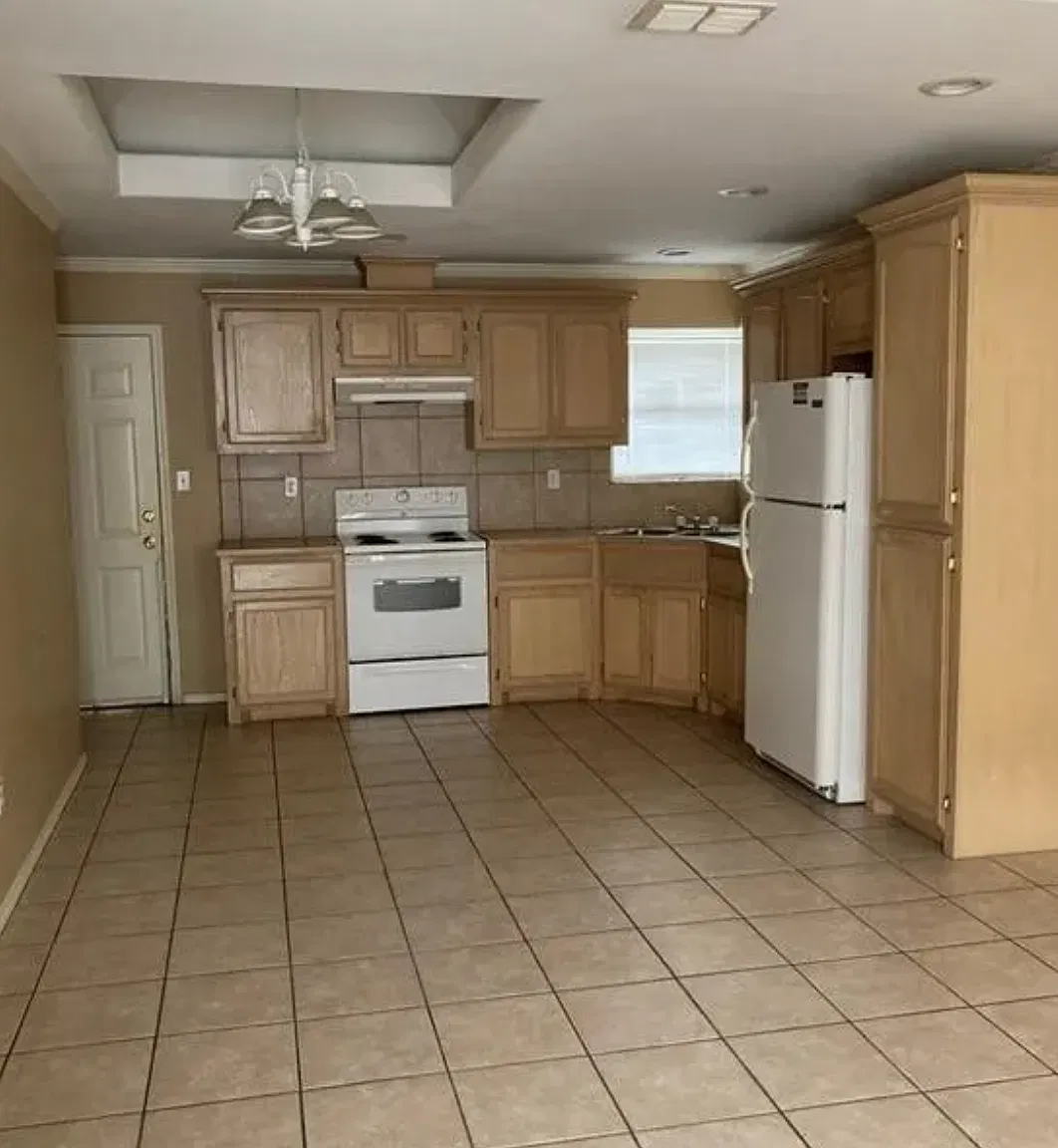 2408 Moonlight Lane — Photo 4