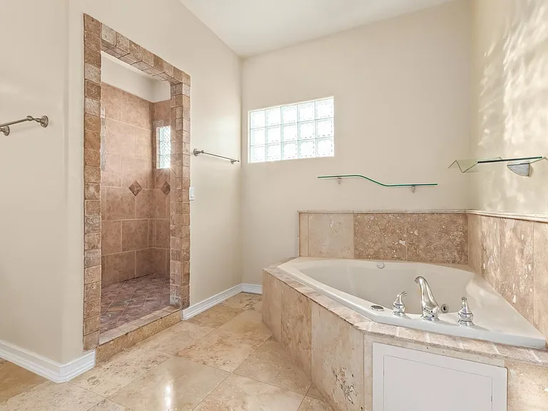 15330 E Walnut Ln — Photo 27