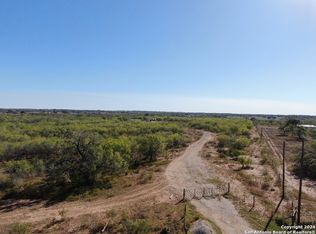 6459 Fm 536, Floresville, TX 78114