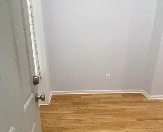 5th image of 4523 Pulaski Ave #1