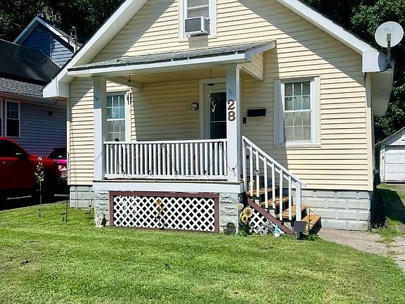 3rd image of 28 Jenkins Ave