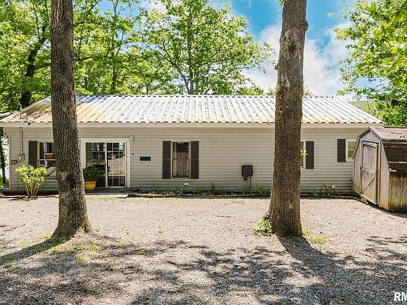 2nd image of 2560 Egyptian Hills Dr
