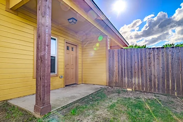 117 Bridle Dr — Photo 16