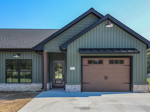 910 Violet Ct, Paducah, KY 42001