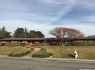 4571 S Sycamore Dr, Holladay, UT 84117