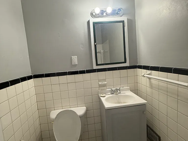 721 E High St #313 — Photo 10