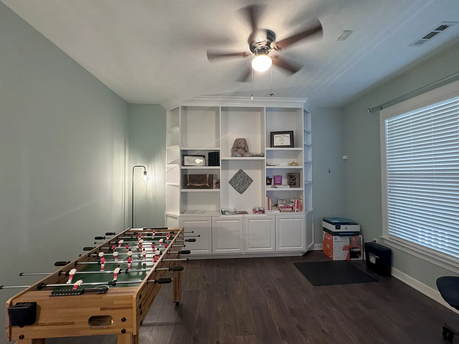 4 bed, 2840 sqft, $3,360 — Photo 4