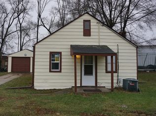 715 Sawyer Rd, Rockford, IL 61109