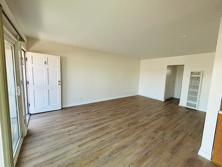 1414 S Orange Grove Ave #8 — Photo 5