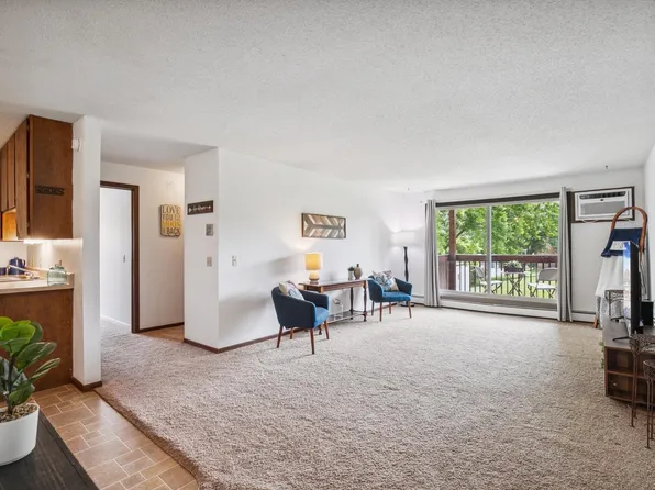 14620 Garrett Ave APT 213, Apple Valley, MN 55124