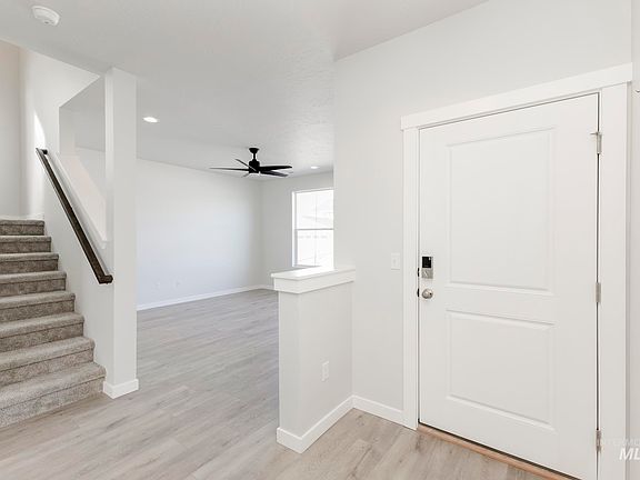 3rd image of 4364 N Glassford Ave