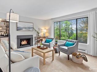 3740 Lake Washington Blvd SE #2D, Bellevue, WA