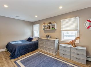 88 Tuthills Ln, Riverhead, NY 11901