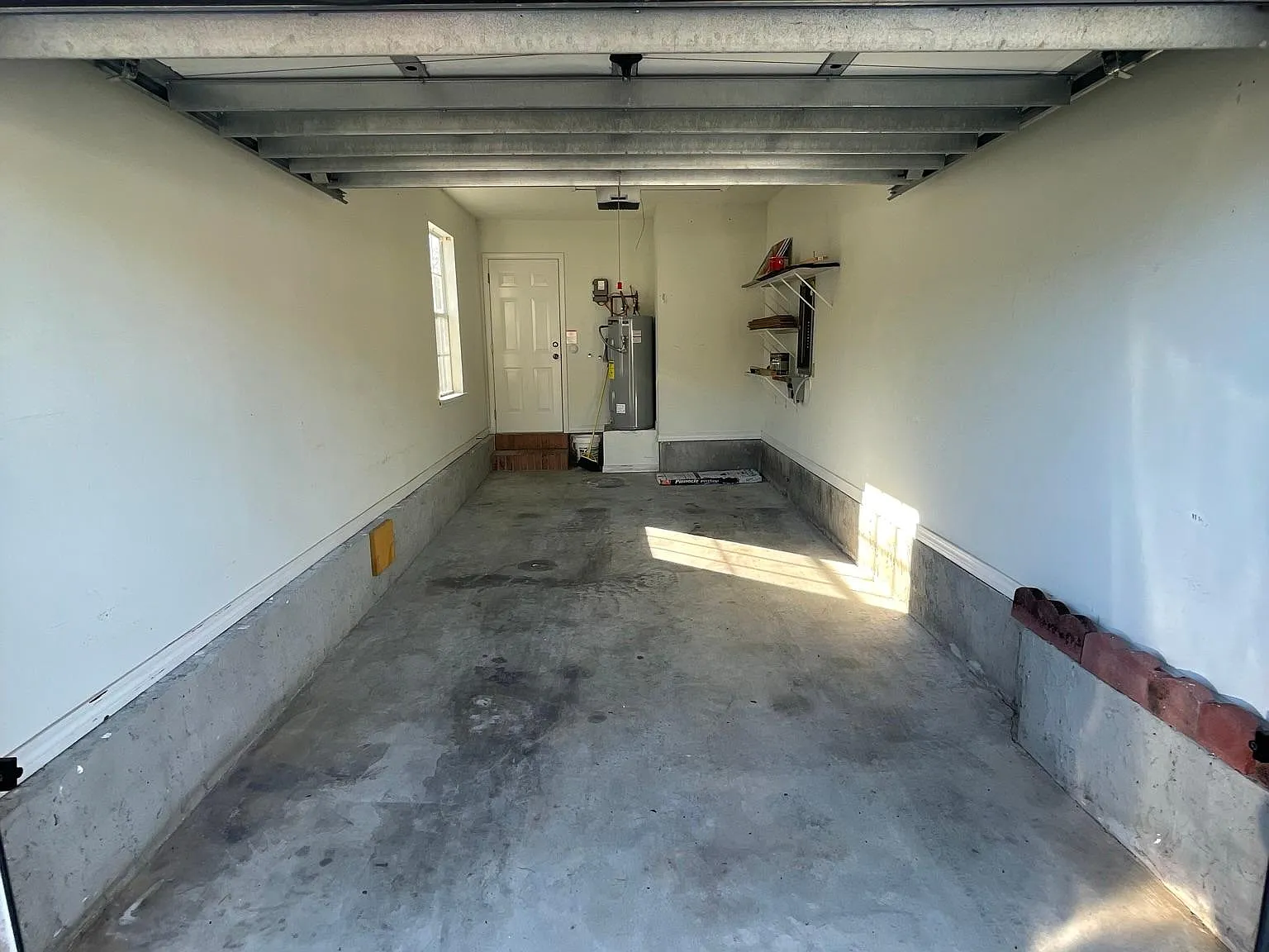 3 bed, 1557 sqft, $1,995 — Photo 4