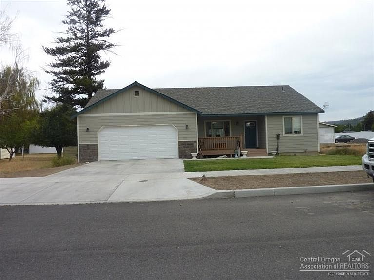 1st image of 130 NE Buena Villa Dr
