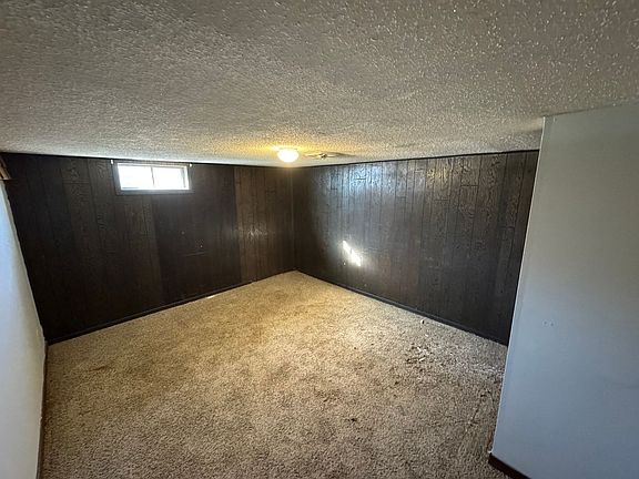 5th image of 1001 E Hoch St APT 2