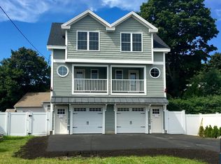 22 Acadia Ave, Hampton, NH 03842