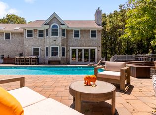 160 Chardonnay Dr, East Quogue, NY 11942