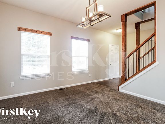 5th image of 10463 Hunter Crossing Blvd
