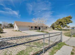 11494 Hemlock Ave, Hesperia, CA 92345