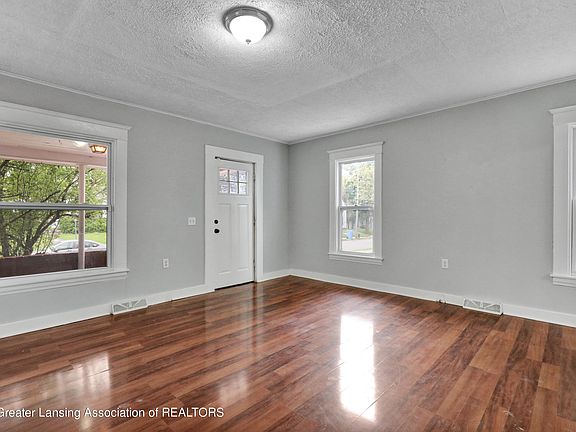 3rd image of 1405 Massachusetts Ave