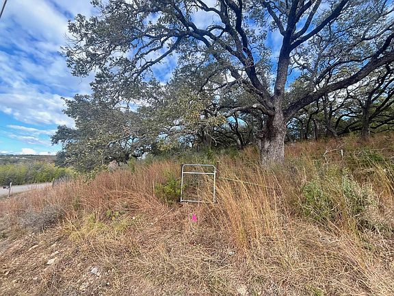 4th image of 101 Twin Creek Rd