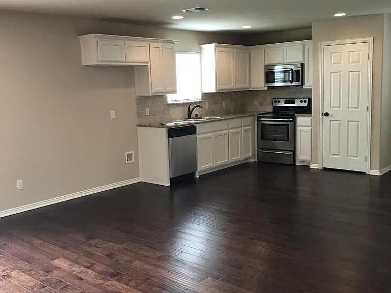 3017 N Hickory St #A — Photo 8