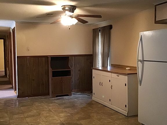 3rd image of 11322 Highway 79 W