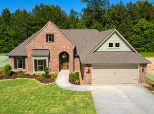 2024 Campfire Rd, Lake Charles, LA 70611