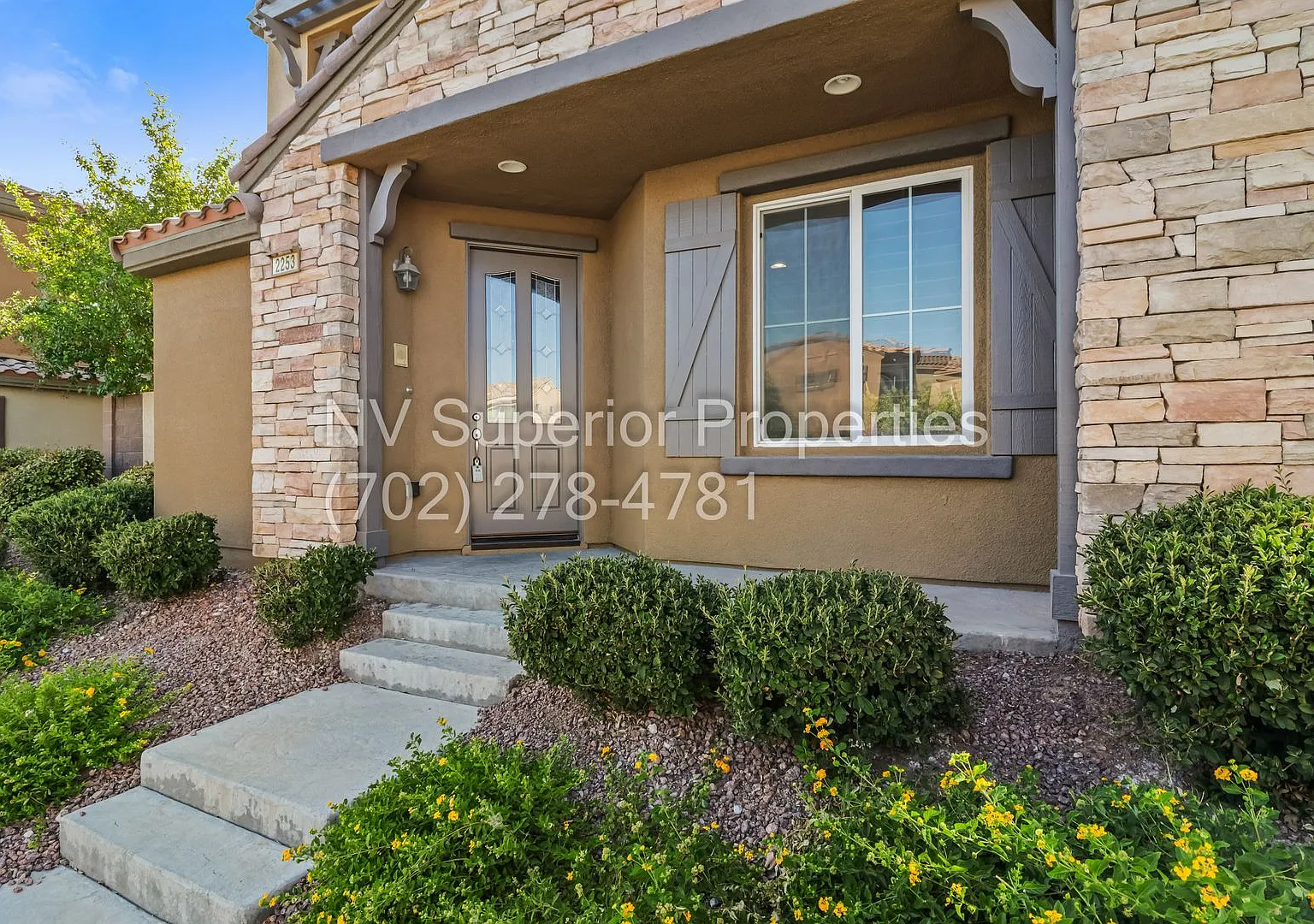 Summerlin Guard gated!! Community pool, Spa, Exercise room, Parks, Security & Tennis Courts — Photo 3